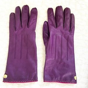 Coach leather gloves in plum purple size 8